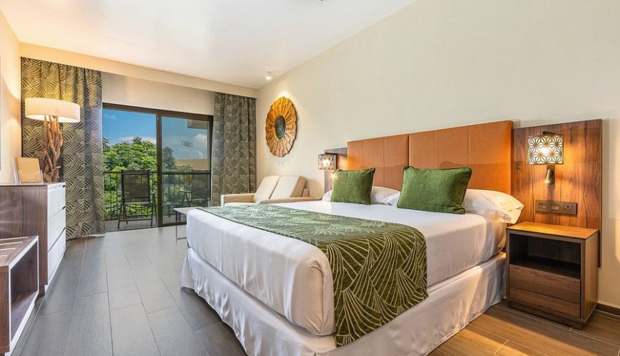 Junior Suite courtyard