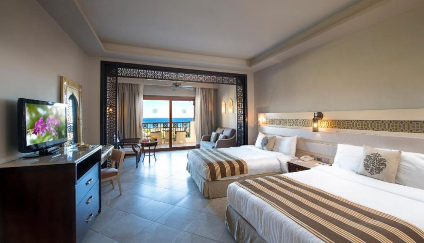 Deluxe Room with partial sea view