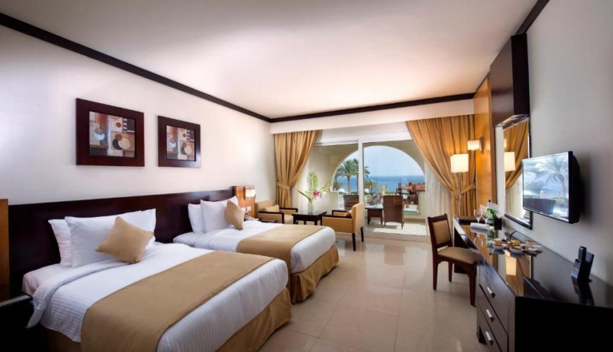 Deluxe Room with partial sea view