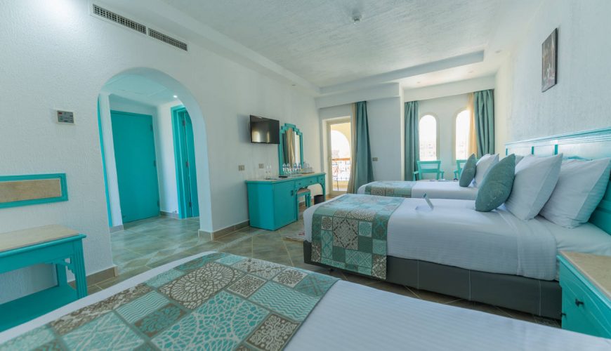 Triple Aqua Room