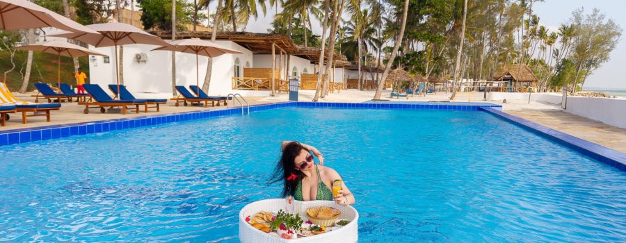 pool Royal Mandarin